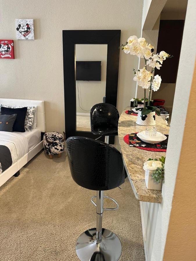 Gucci Mickey And Maxico Lofts Free Parking And Wifi Leilighet Los Angeles Eksteriør bilde