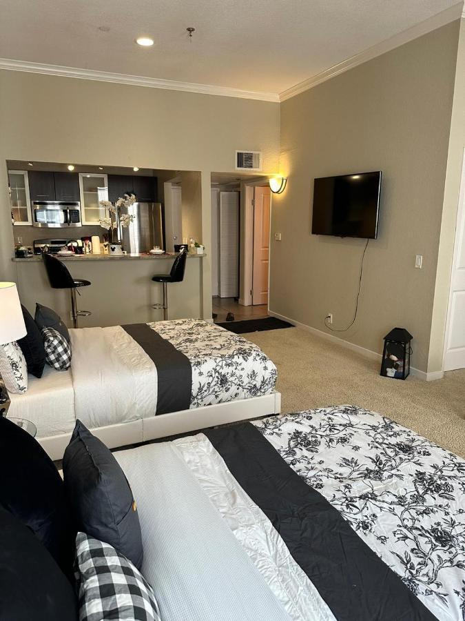 Gucci Mickey And Maxico Lofts Free Parking And Wifi Leilighet Los Angeles Eksteriør bilde